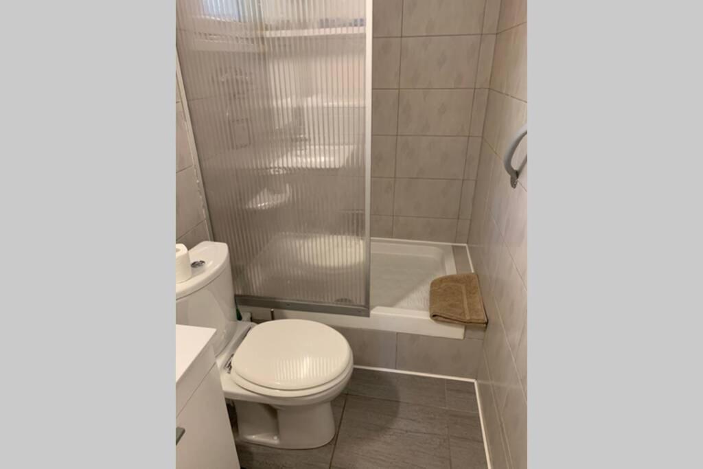 JOLI STUDIO INDEPENDANT 20m² AVEC JARDIN Saint-Maximin-la-Sainte-Baume Exterior foto