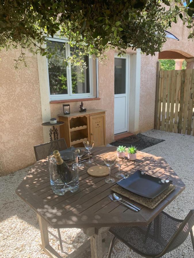 JOLI STUDIO INDEPENDANT 20m² AVEC JARDIN Saint-Maximin-la-Sainte-Baume Exterior foto