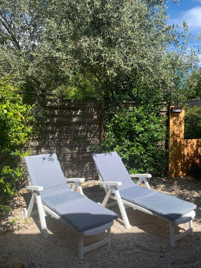 JOLI STUDIO INDEPENDANT 20m² AVEC JARDIN Saint-Maximin-la-Sainte-Baume Exterior foto